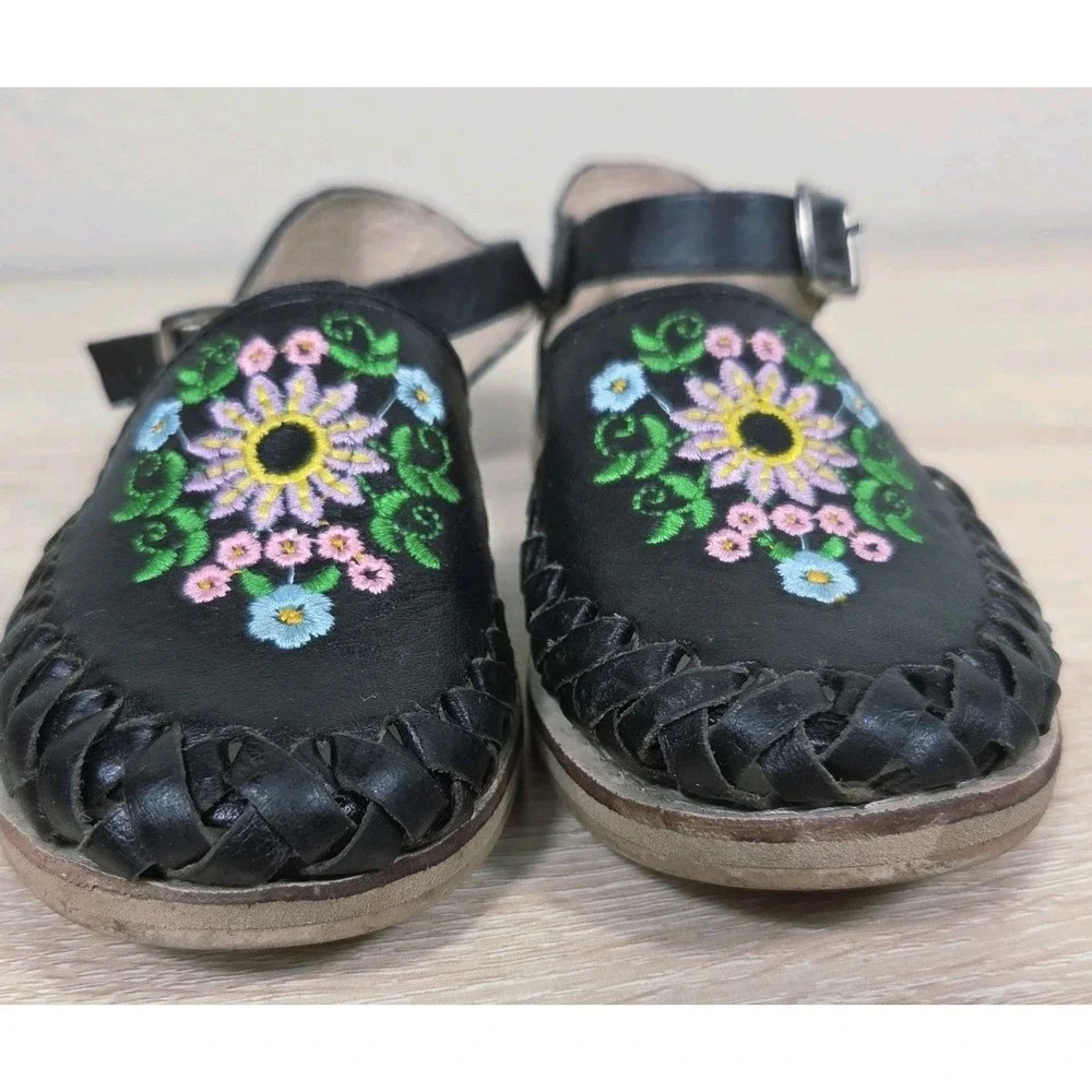 Cowboy Empire Floral Embroidered Leather Huarache Sandals Kids US 12.5 Mexico 19